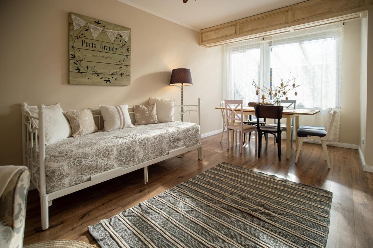 Porta Grande Apartment Balatonboglar Luaran gambar